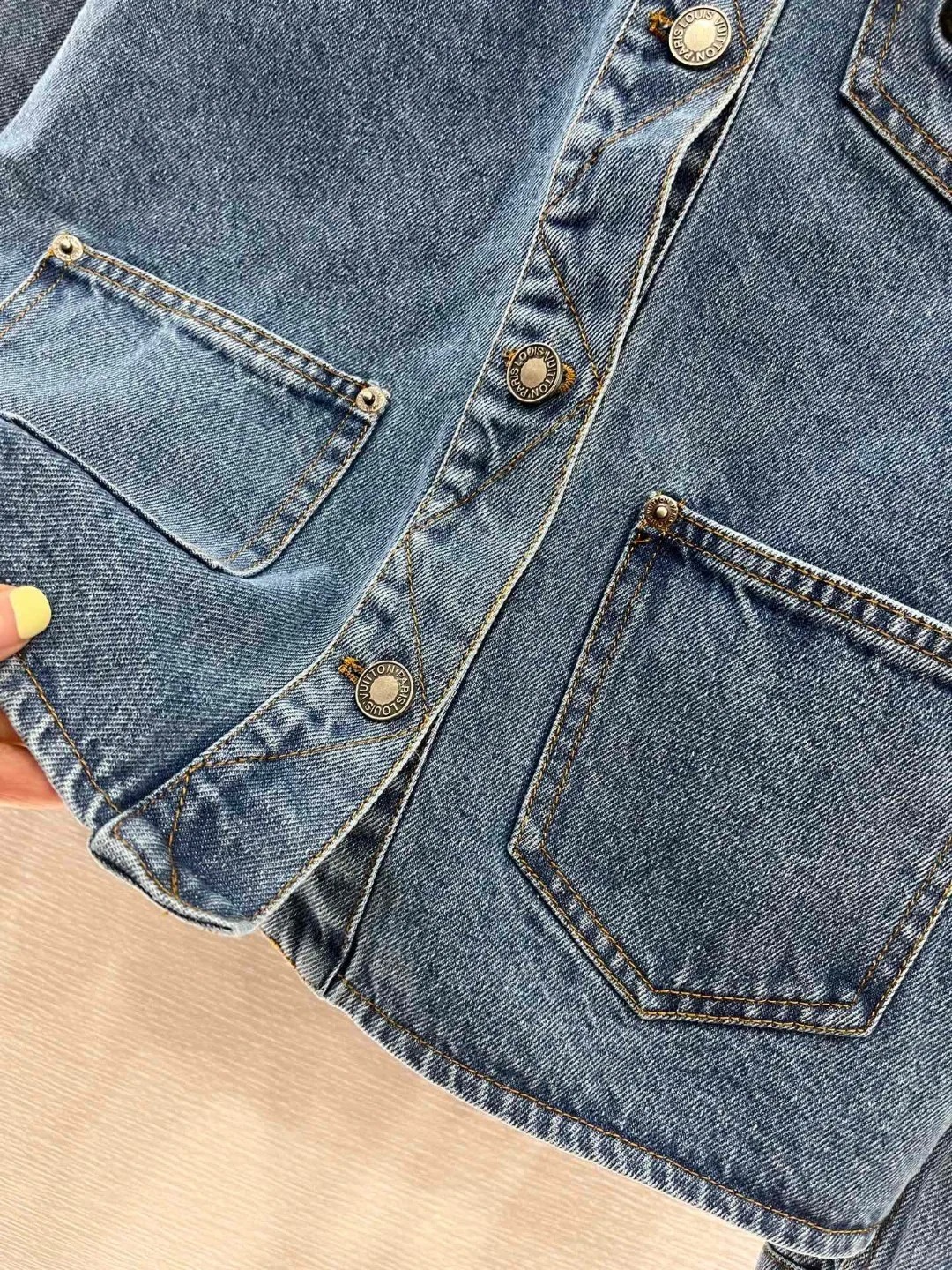 Louis Vuit25SS Vintage Denim Crew Neck Jacket