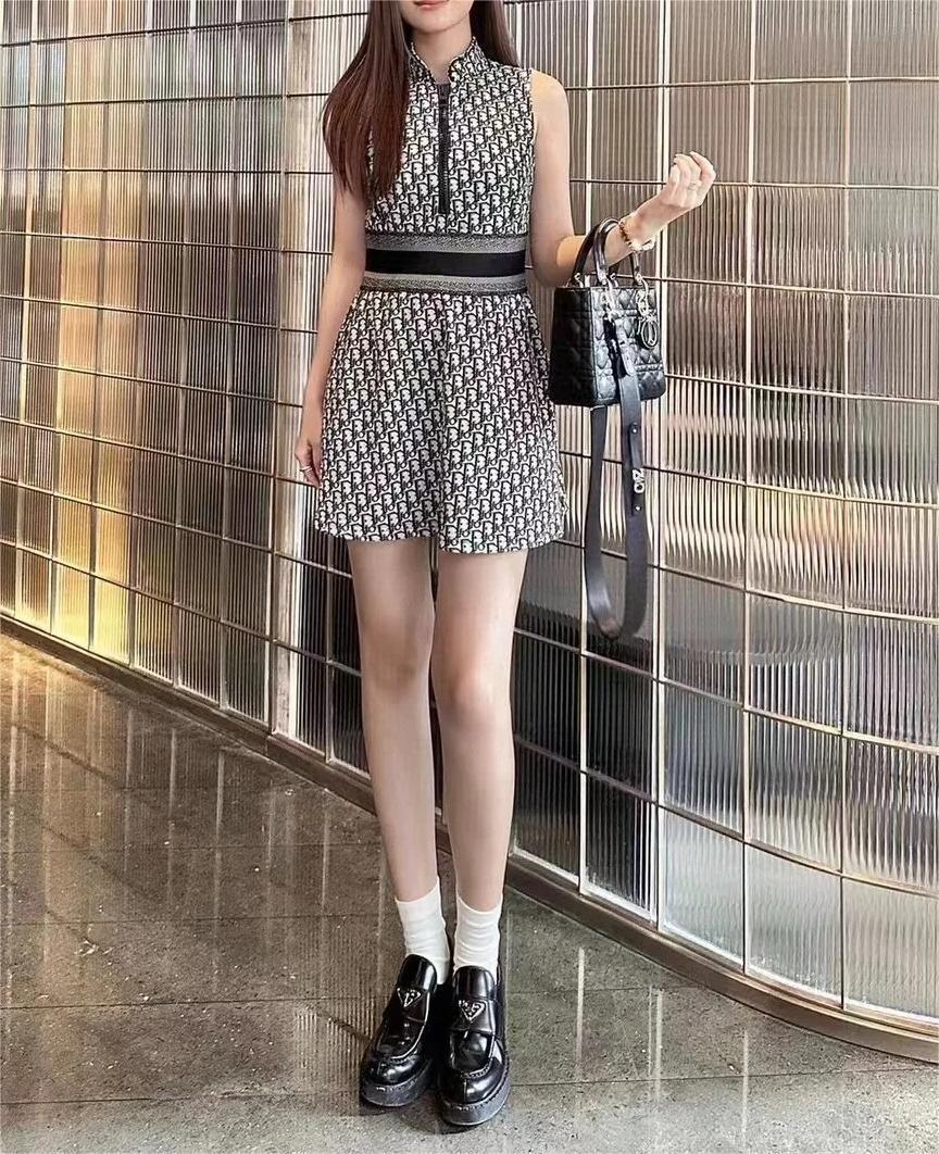 DIO three-dimensional knit jacquard dress