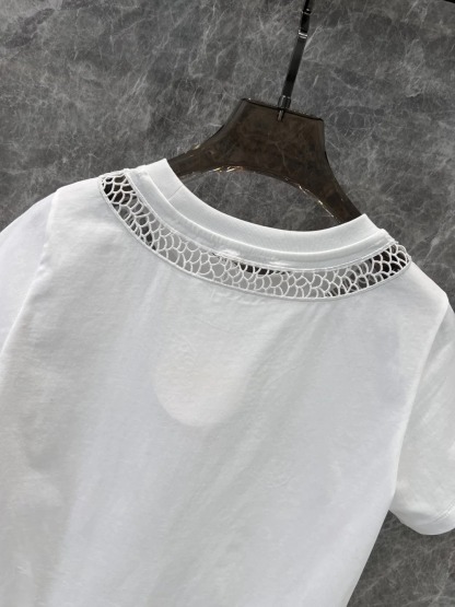 CHLO25SS White Snake Print Crew Neck T-Shirt
