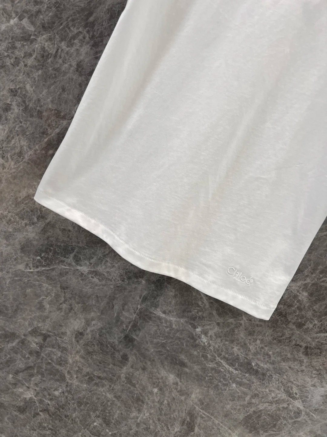 CHLO25SS White Snake Print Crew Neck T-Shirt