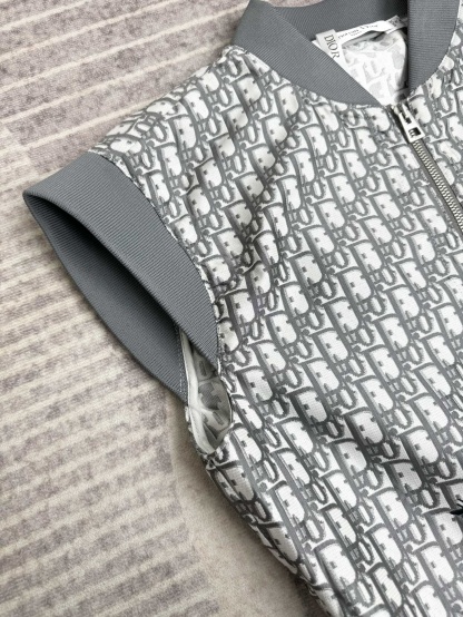 DOR Slim fit presbyopia dress