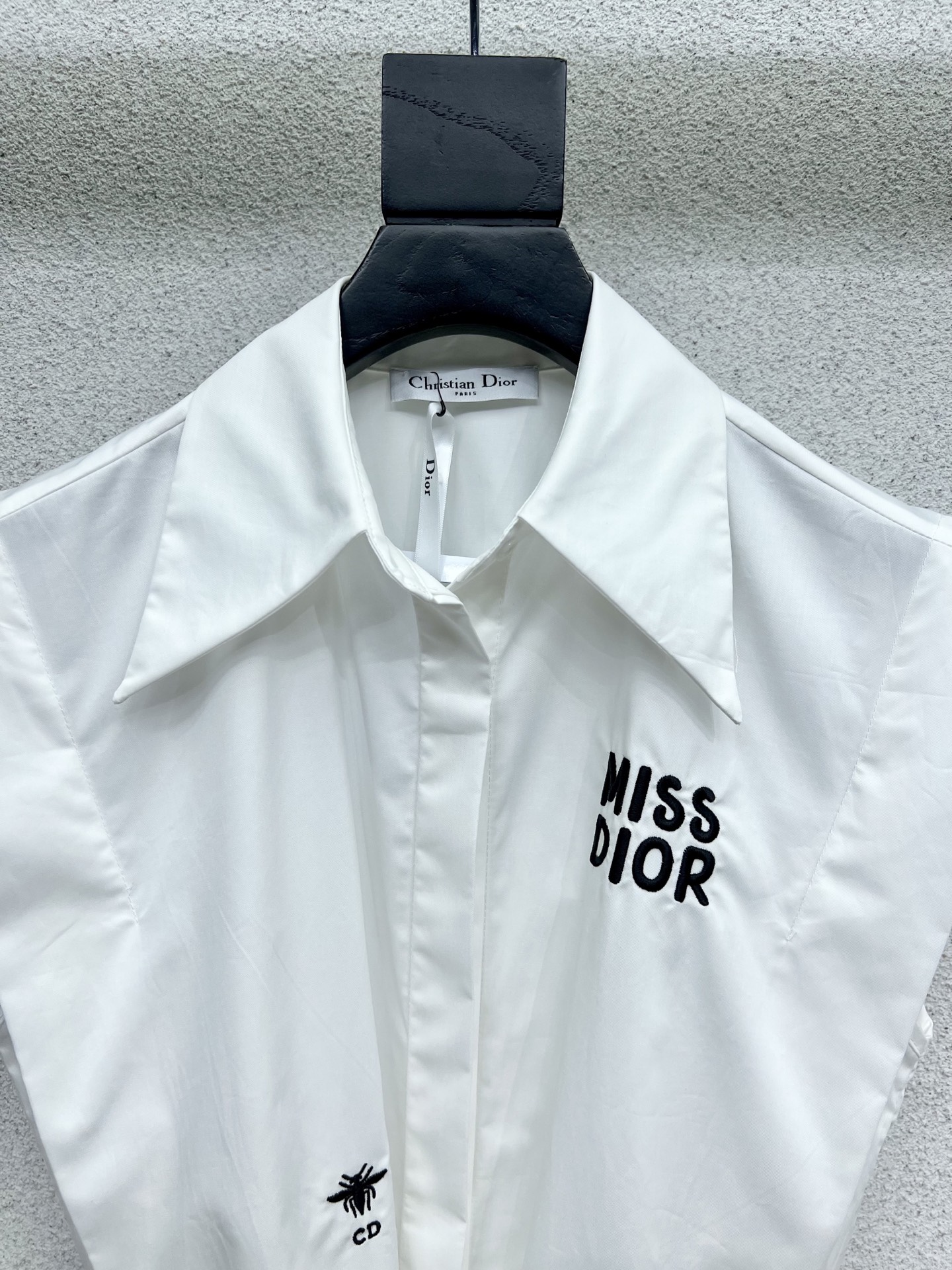 DIO25SS White Shirt with Belt