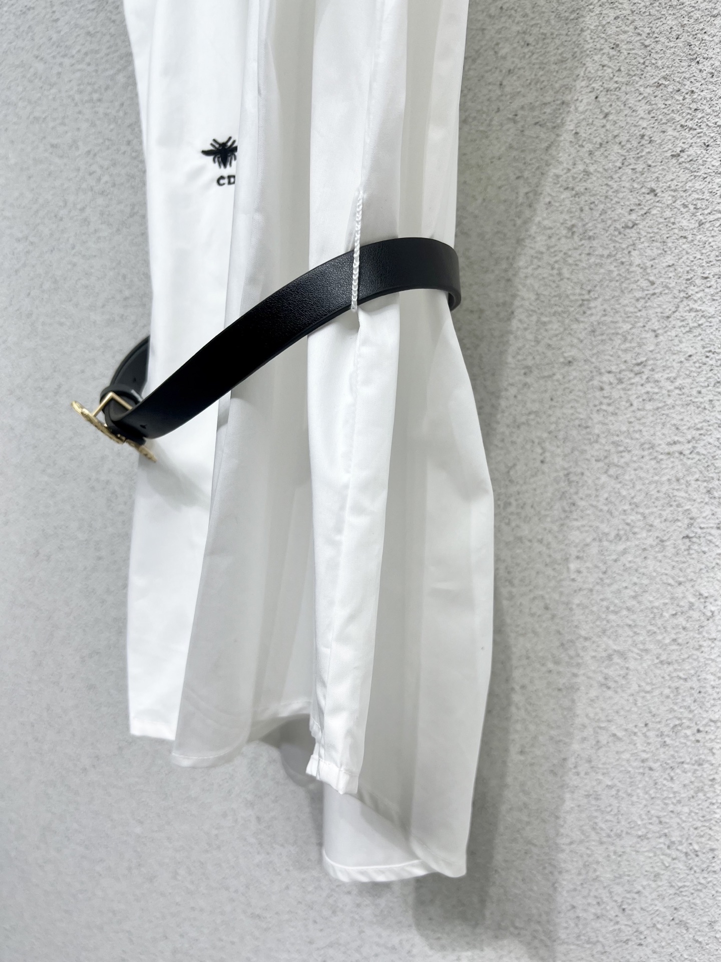 DIO25SS White Shirt with Belt