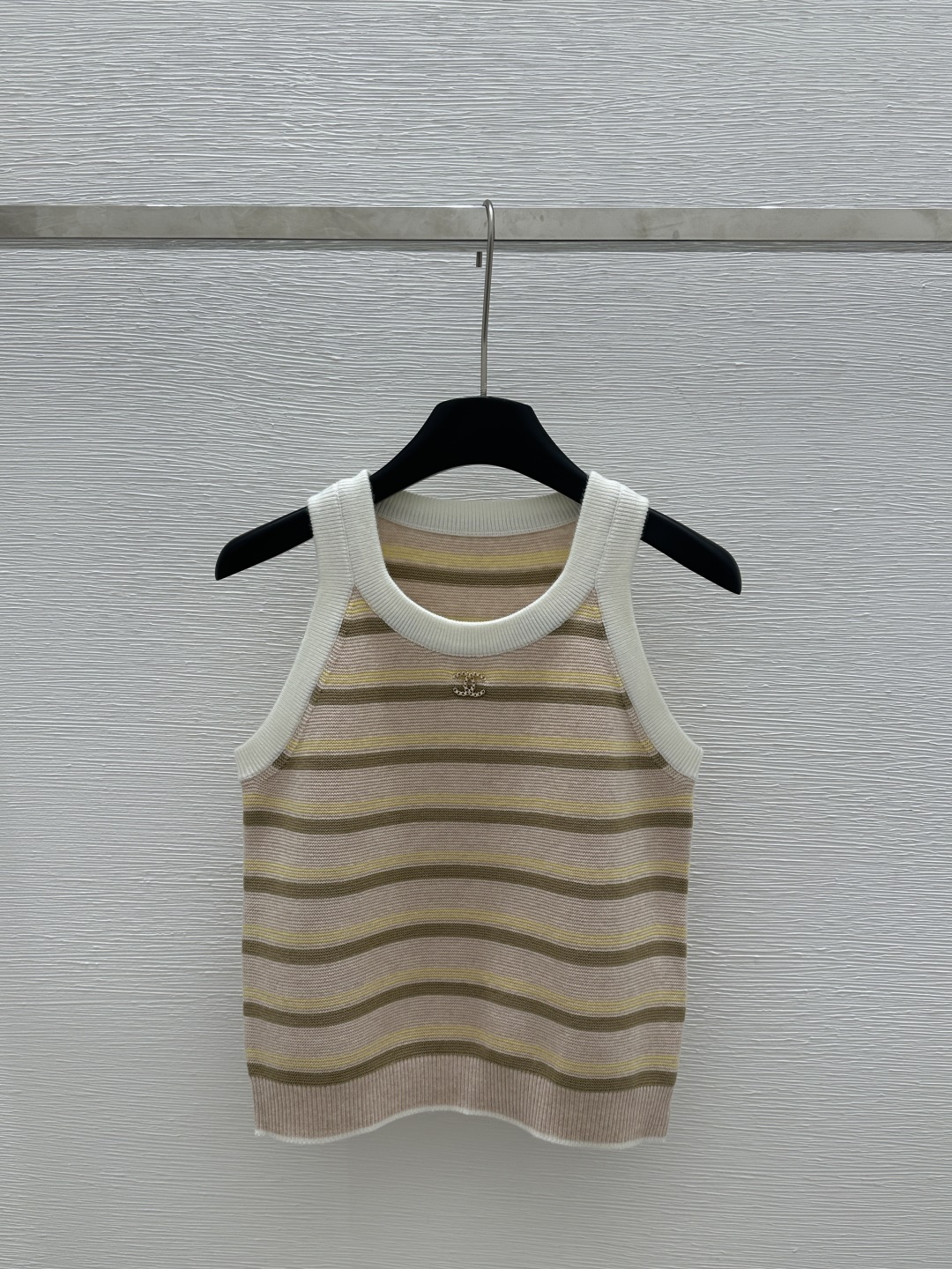 CHANE25SS Floral Tank Top