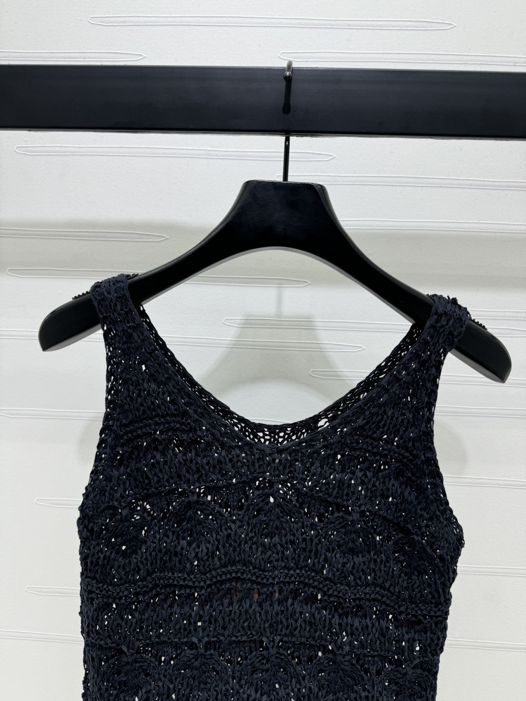MIU25SS Three-dimensional hand-crocheted knitted vest