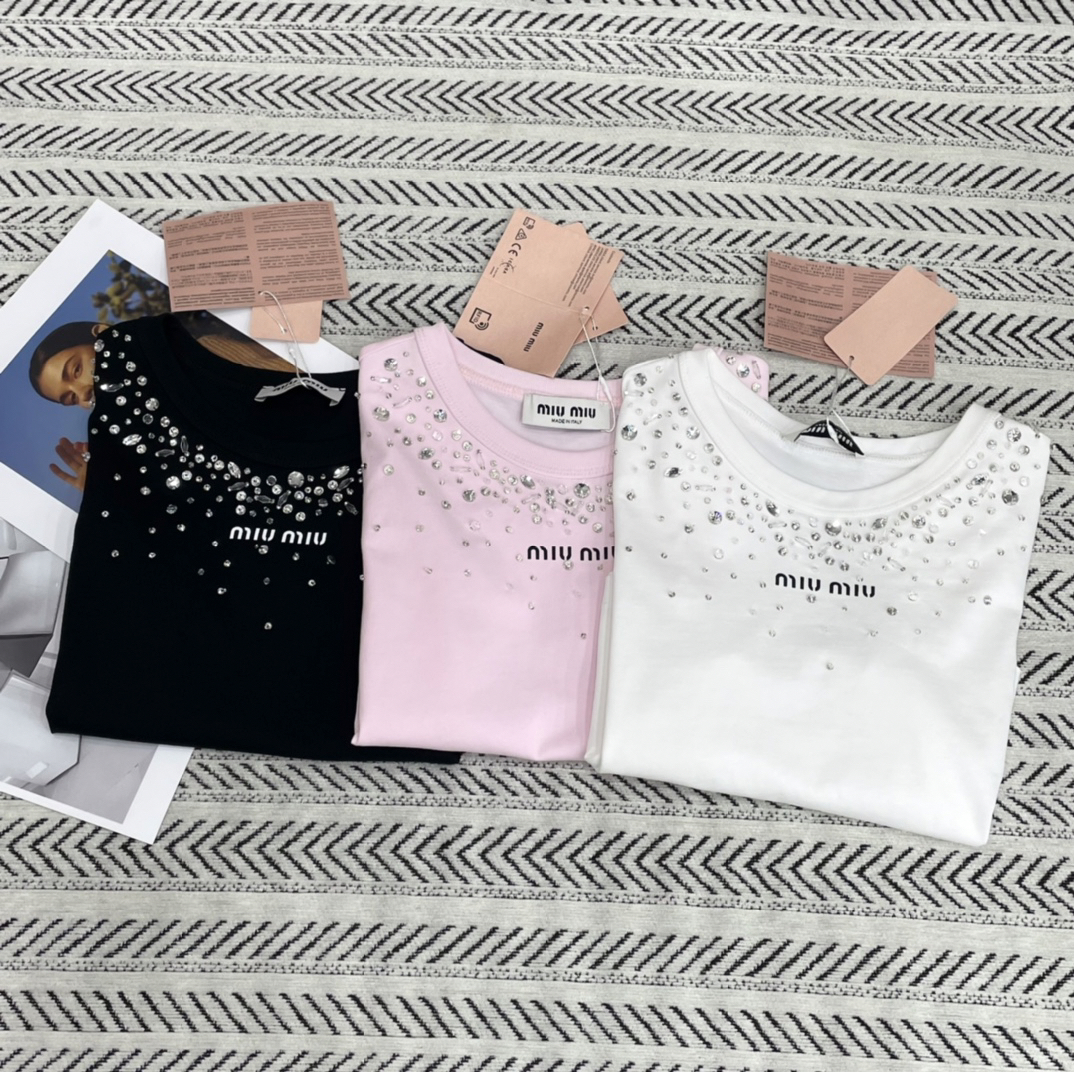 MIU25SS Handmade Starry Star Beaded Pattern Letter Short T-Shirt