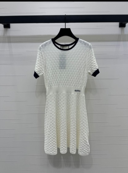 GUCC25SS round neck short sleeve knit dress