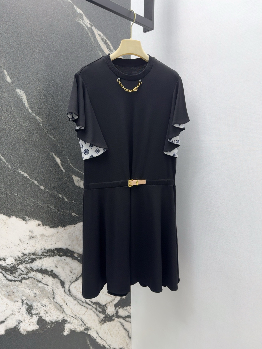 LU25SS Irregular Ruffle Dress