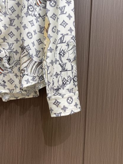 LU25SS Old Flower Animal Shirt