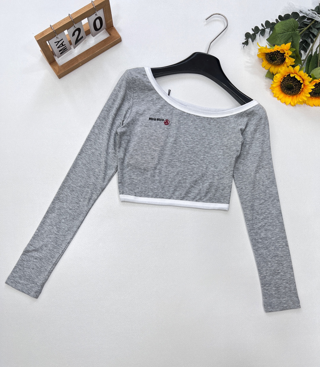 MIU25SS Sailboat Letter Embroidery Short Raglan T-Shirt