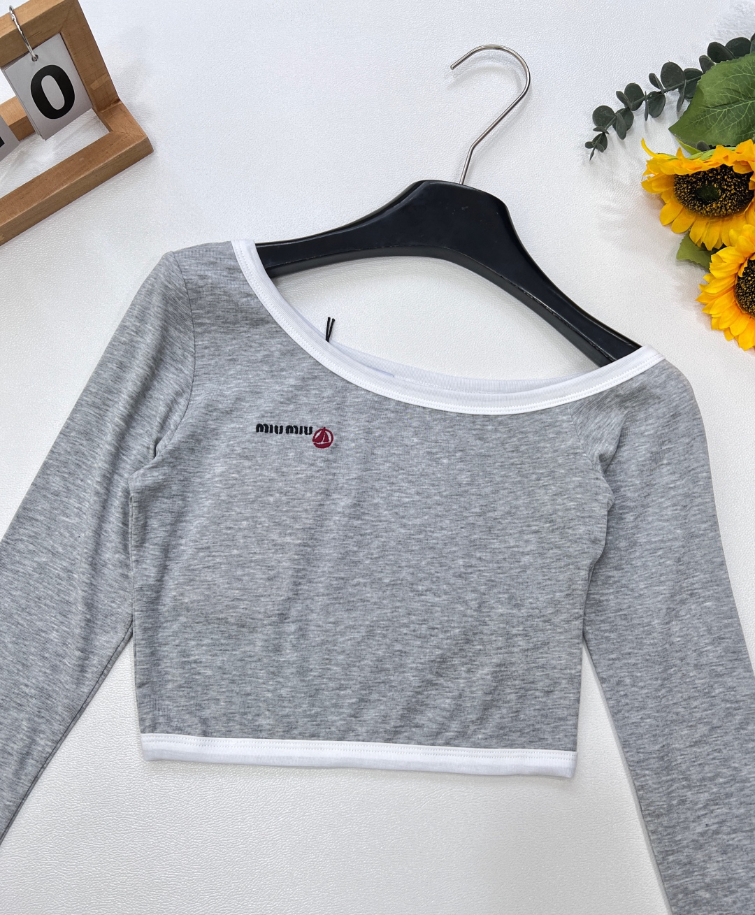 MIU25SS Sailboat Letter Embroidery Short Raglan T-Shirt