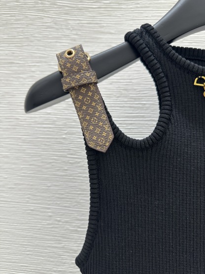 LU25SS round neck chain knit dress