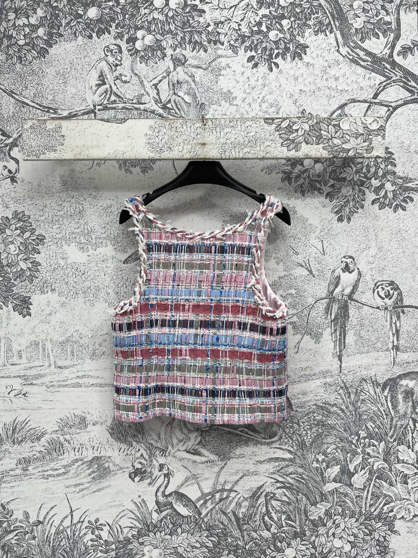 CHANE25SS Colorful Woven Tweed Vest