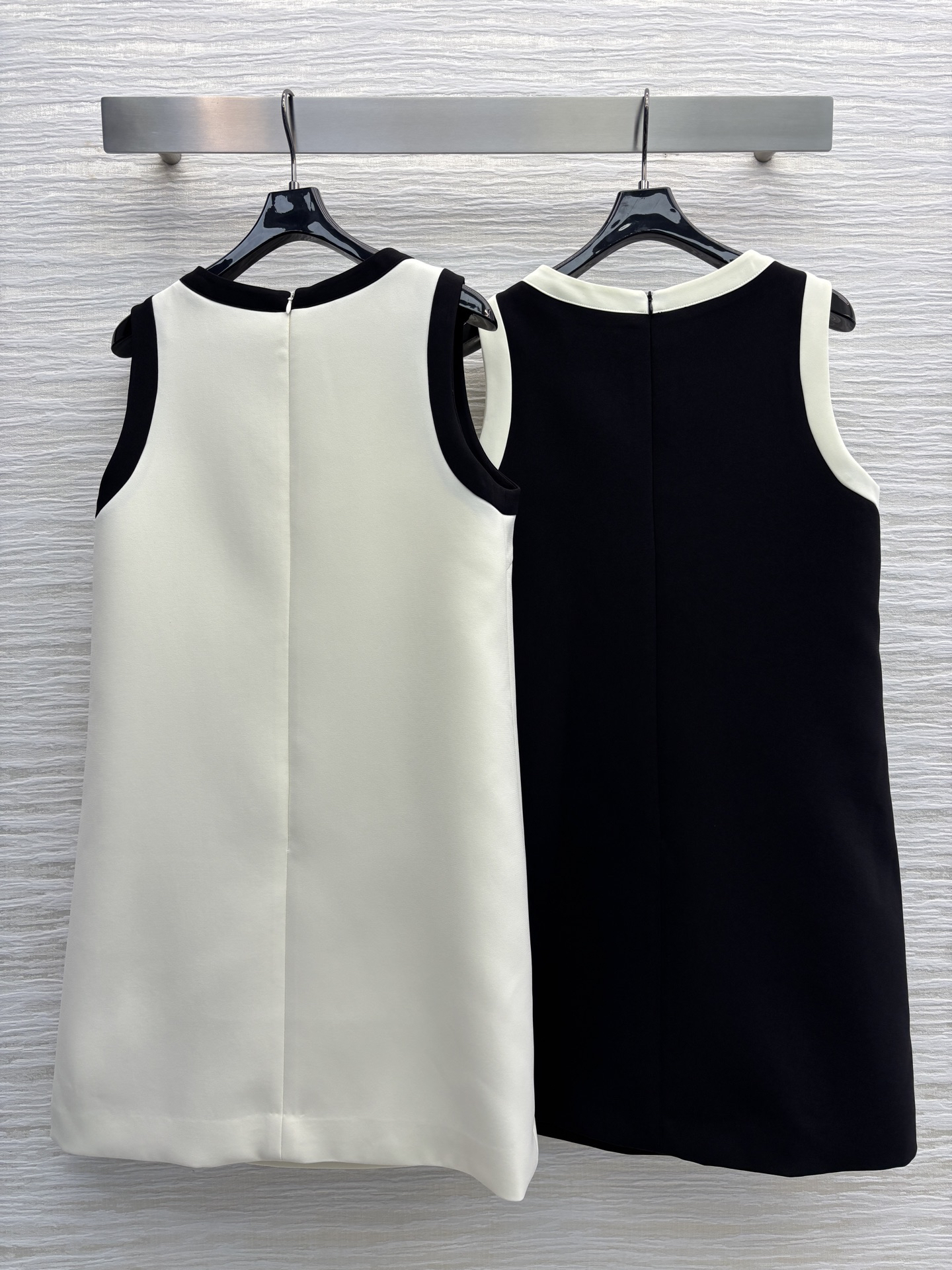 PRAD25SS Black and White Color Clash Vest Dress