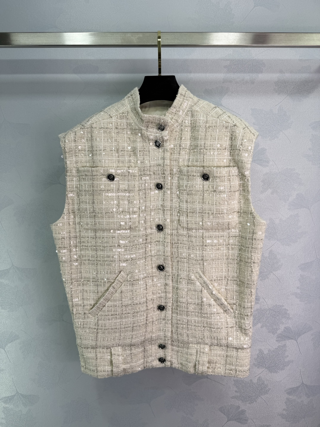 CHANE25SS Woven Plaid Vest