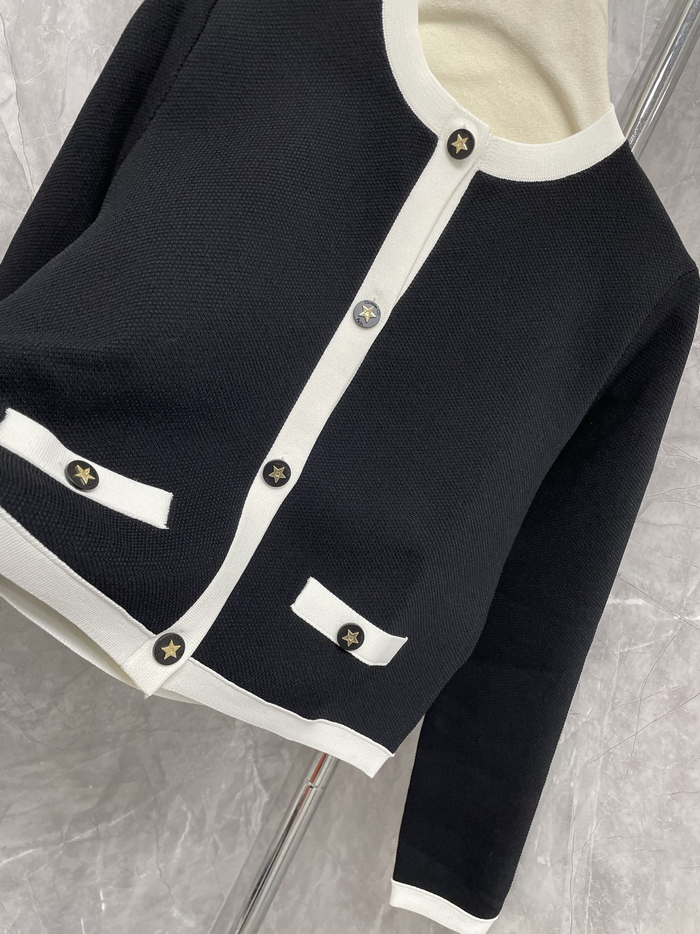 DI 2025SS Color blocked pocket knit sweater