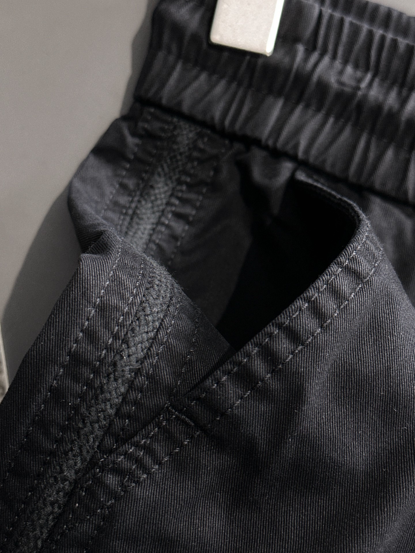 GG casual pants