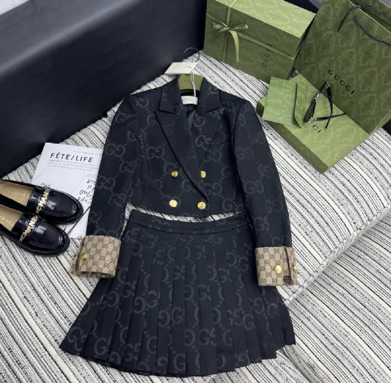 GG Splicing cuff short suit