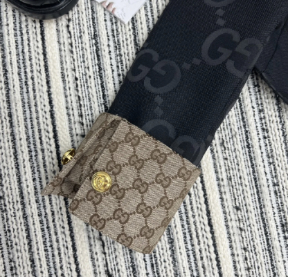 GG Splicing cuff short suit