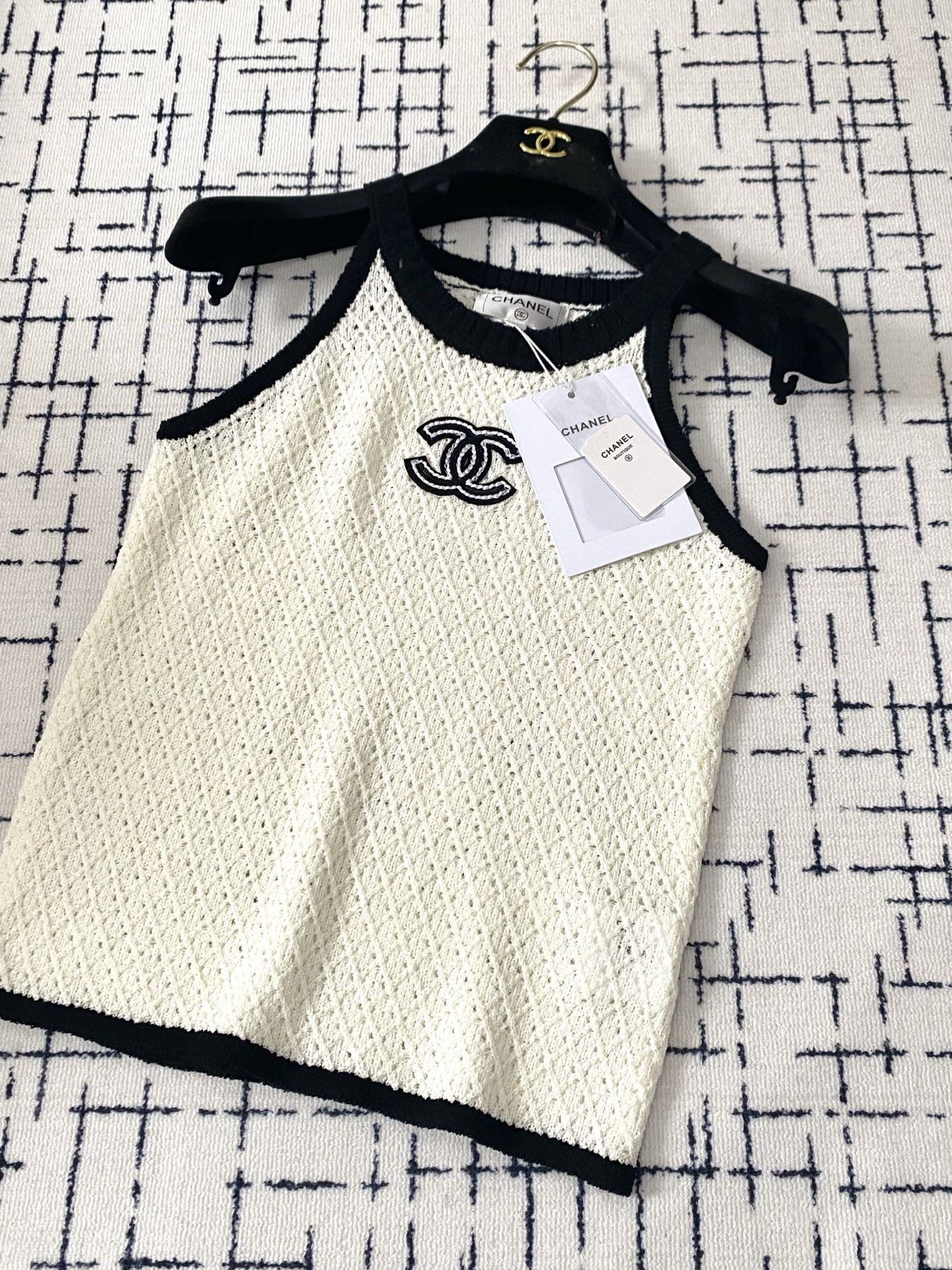 CHAN 25SS Hanging neck double C logo vest