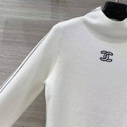 CC 25SS Double C-line high neck knitted sweater