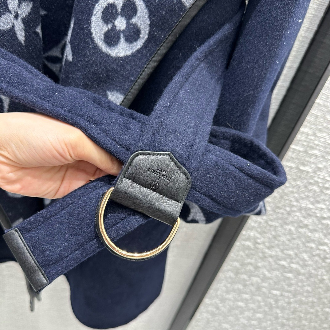 1V 25SS Full printed wrap style hooded woolen windbreaker