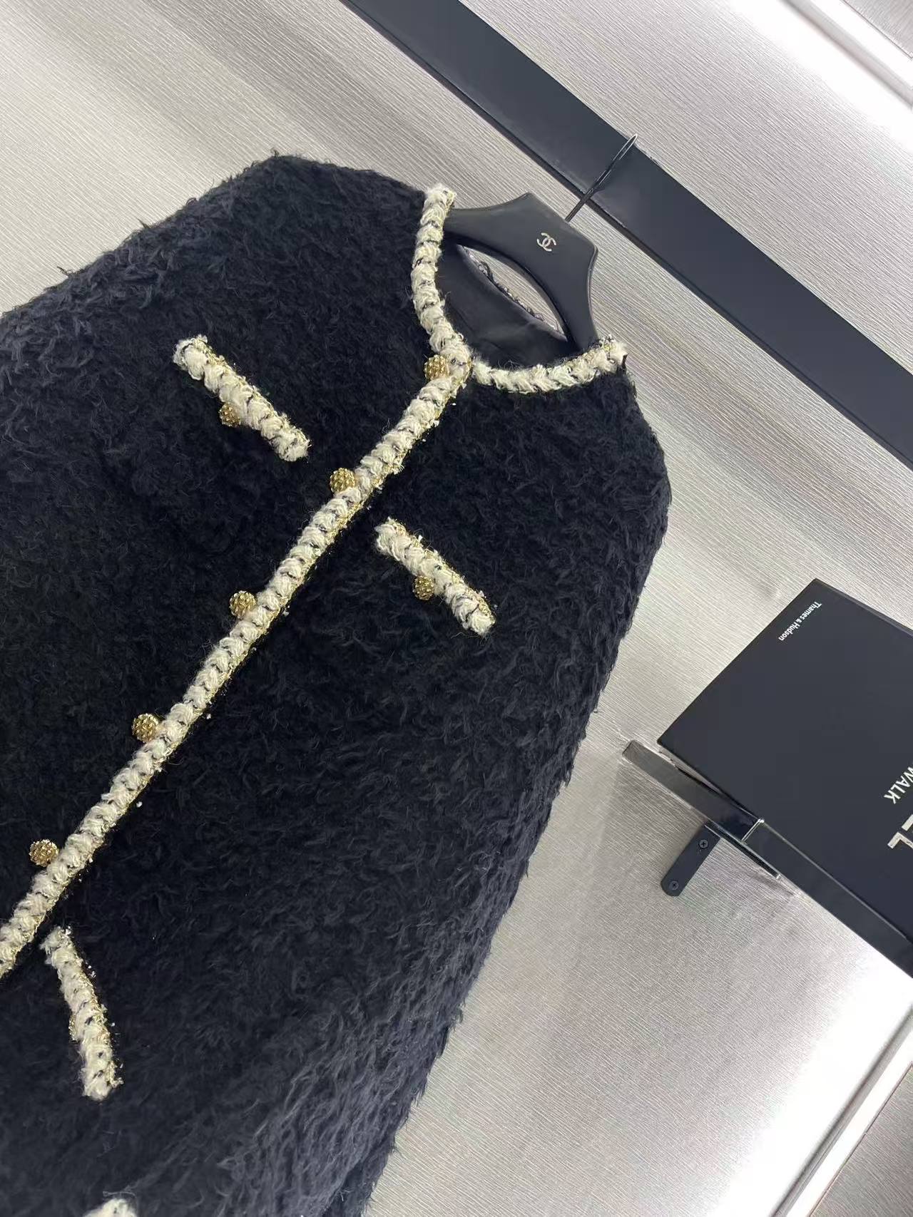 CC 25SS Medium length cloak jacket