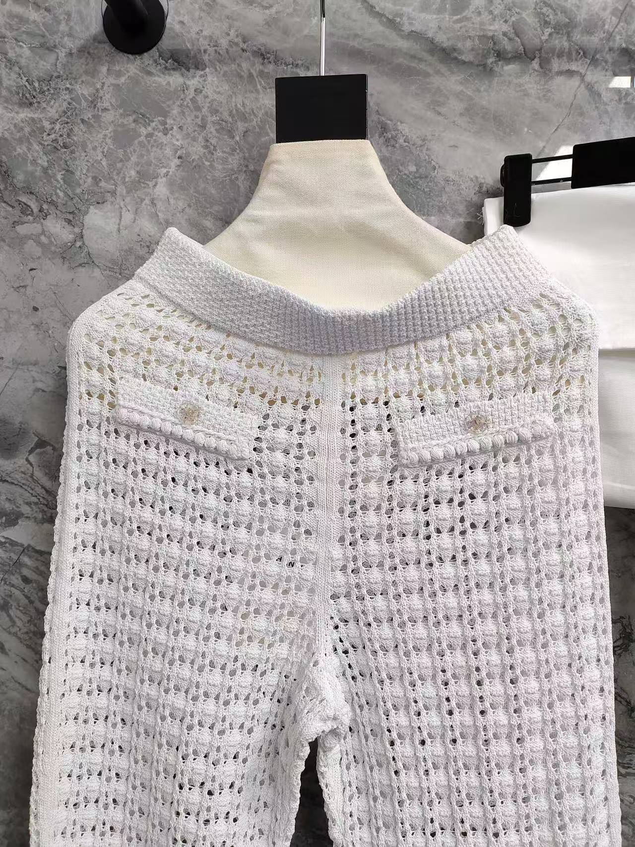 CC 26SS  Vacation style white hollow knitted pants