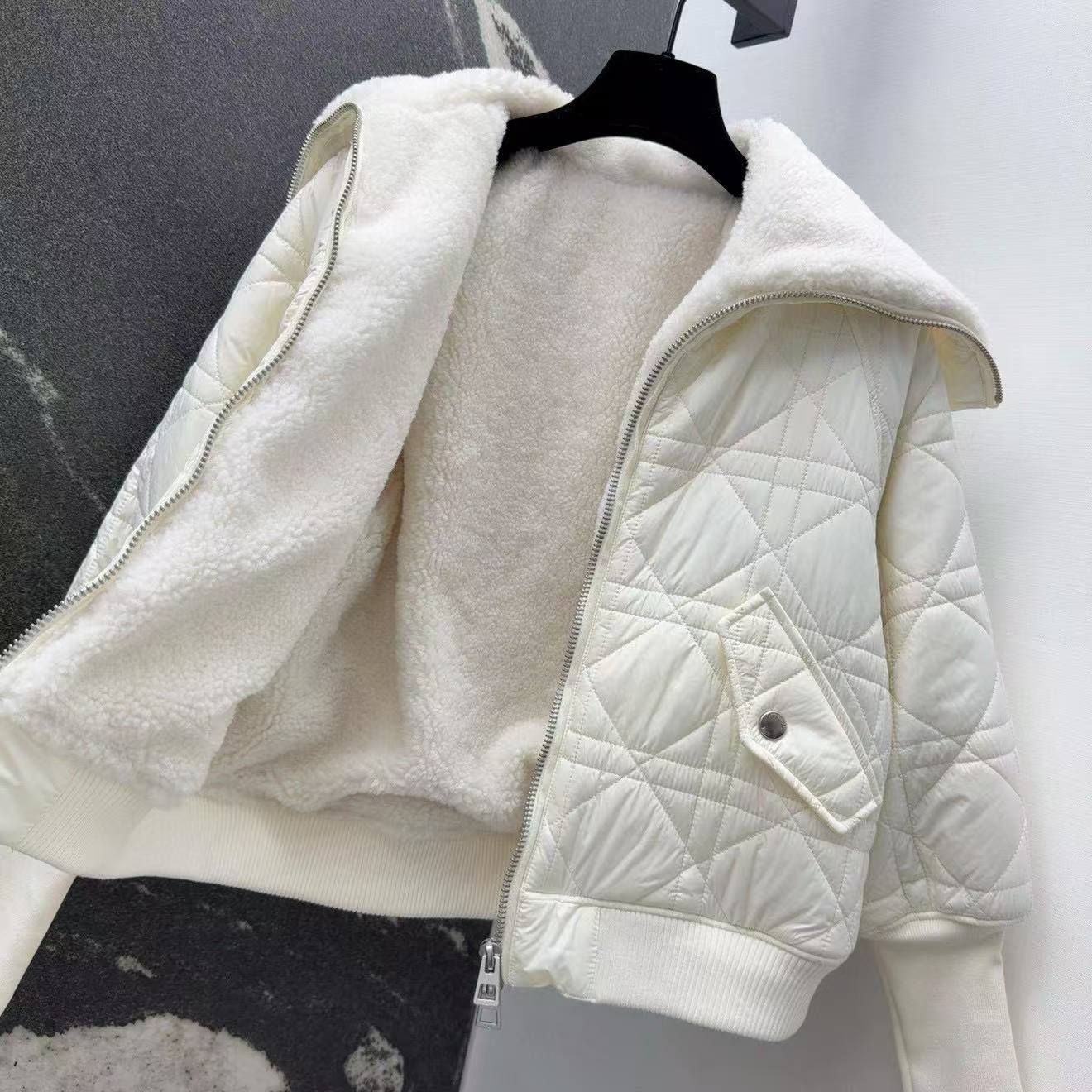 CD Threaded sleeve cotton jacket