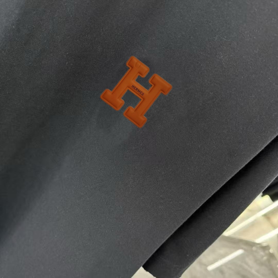 AM Small H leather label short sleeved T-shirt