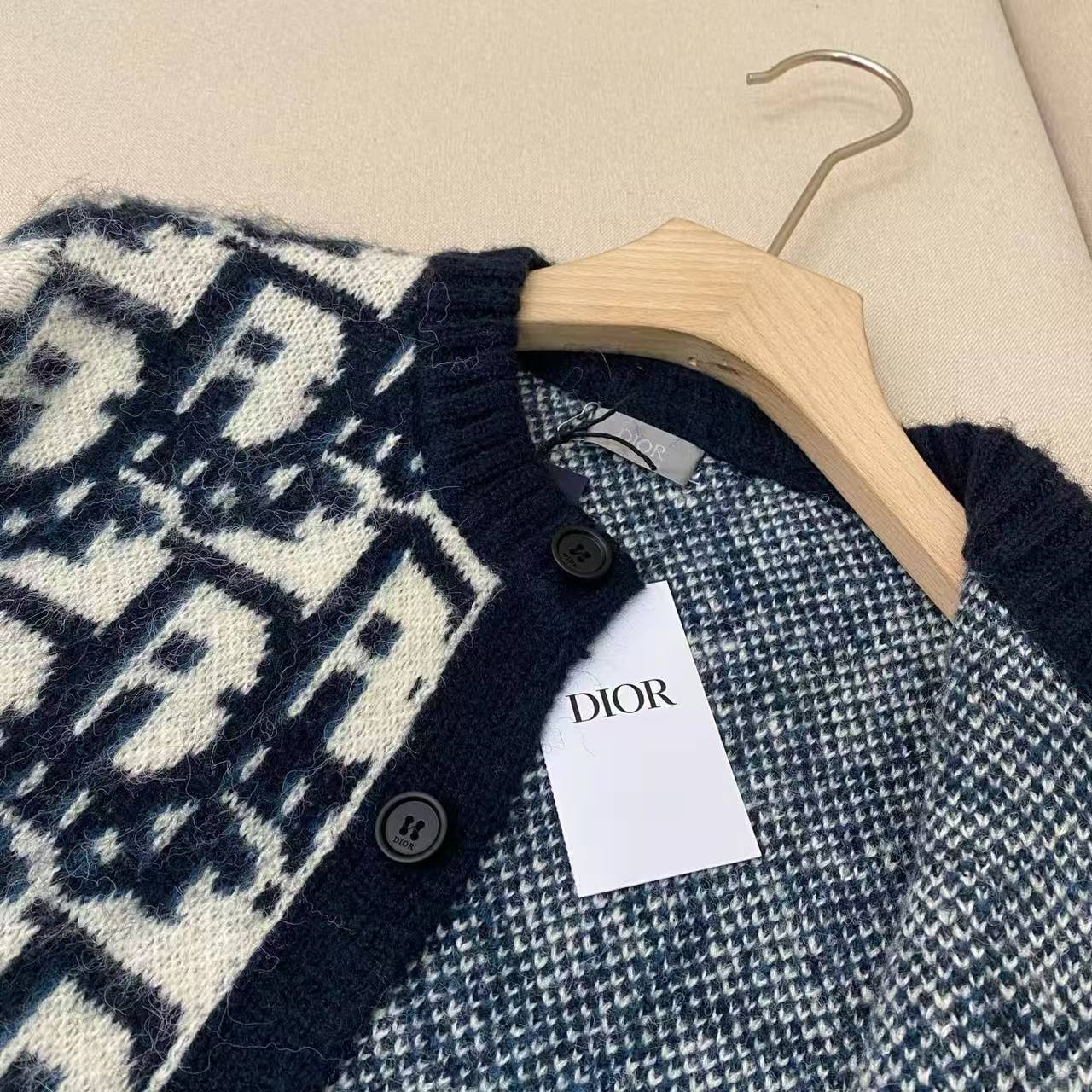 CD Vintage mare fur sweater jacket