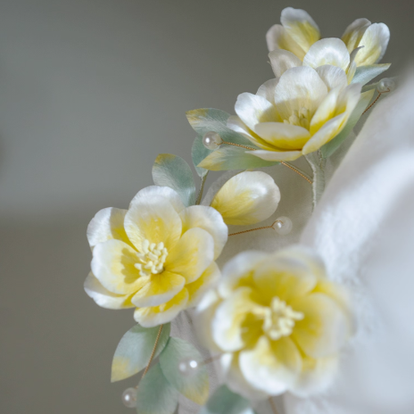 Traditional hand-crafted intangible cultural heritage velvet flower hairpin made of silk.-TERRAINKUN