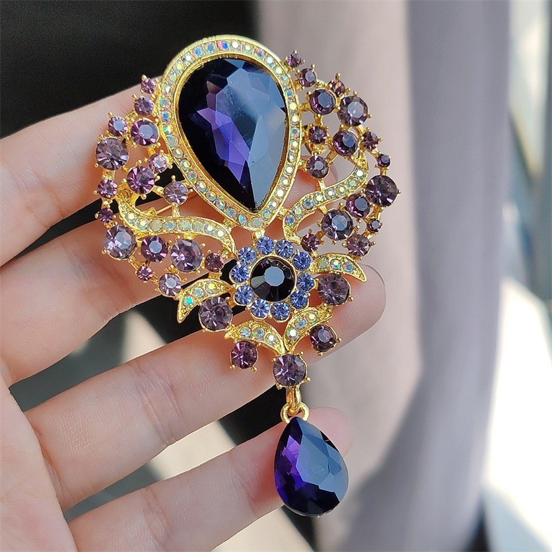 Creative Fashion Brooch