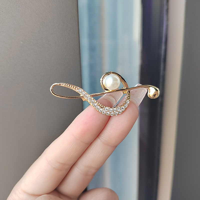Creative Fashion Brooch