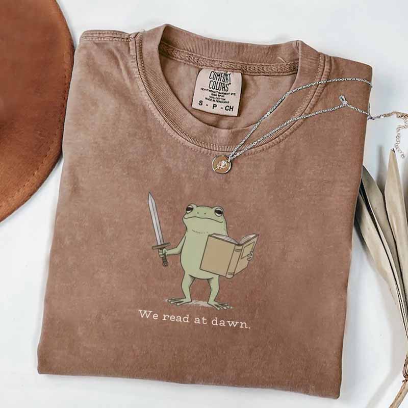 Bookish Funny Frog Reading Shirt