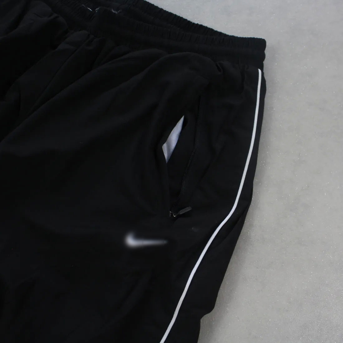 RARE 2000s Baggy Nike Trackpants Black - (M)