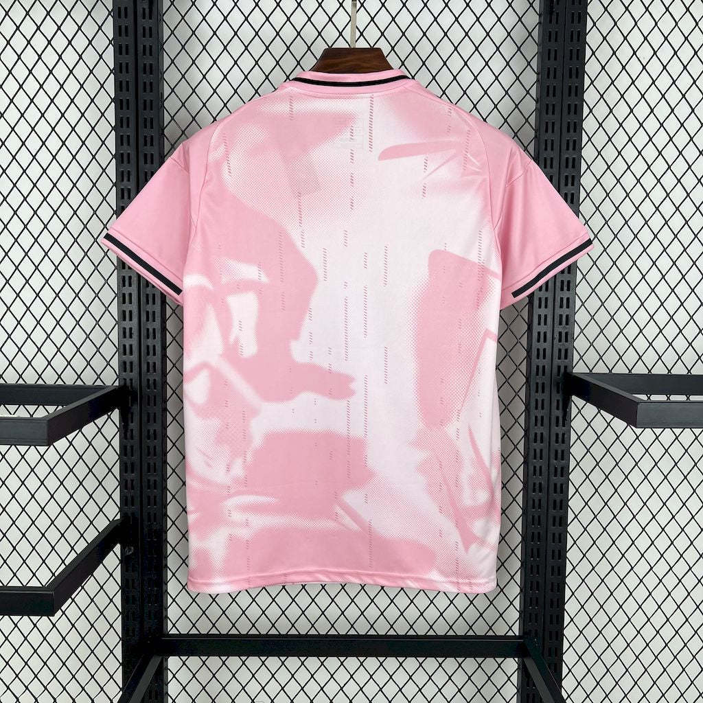 REAL MADRID PINK DREAM KIT