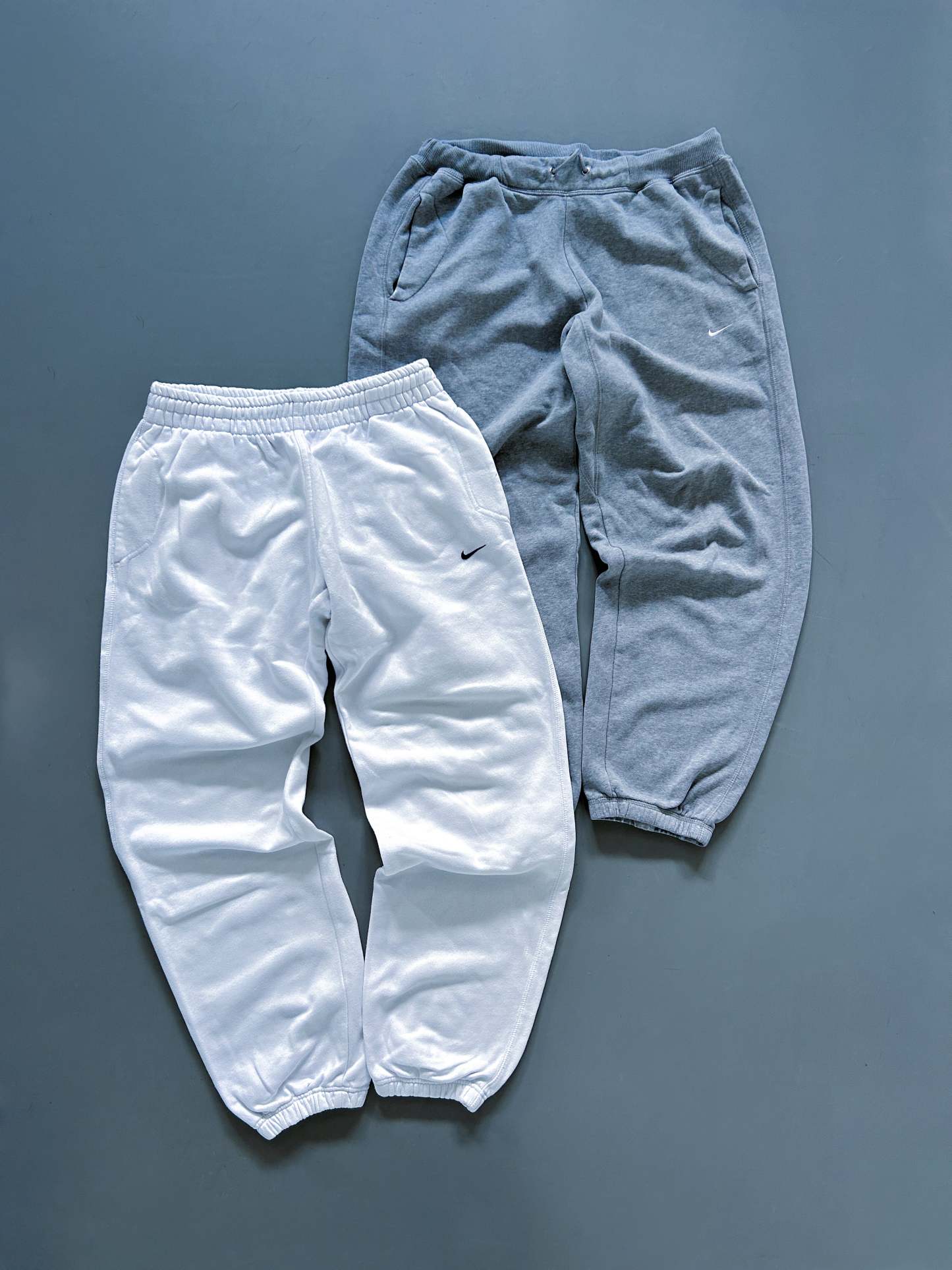 COFFRET MYSTÈRE PANTALONS DE SURVÊTEMENT VINTAGE (2 PIÈCES)