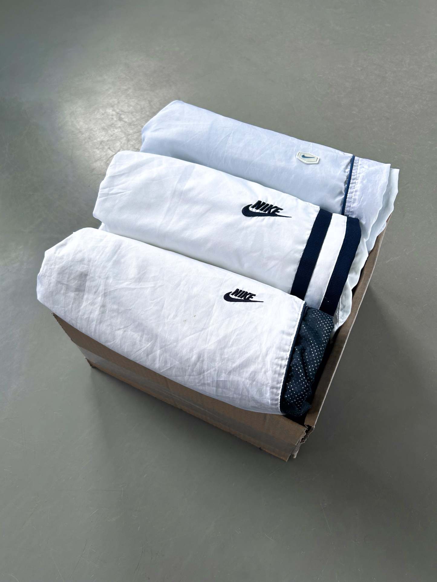 BOITE MYSTÈRE PANTALONS DE SURVÊTEMENT  (3 PIÈCES)