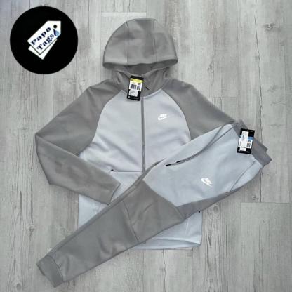 Nike Men's Grey and Silver Suit