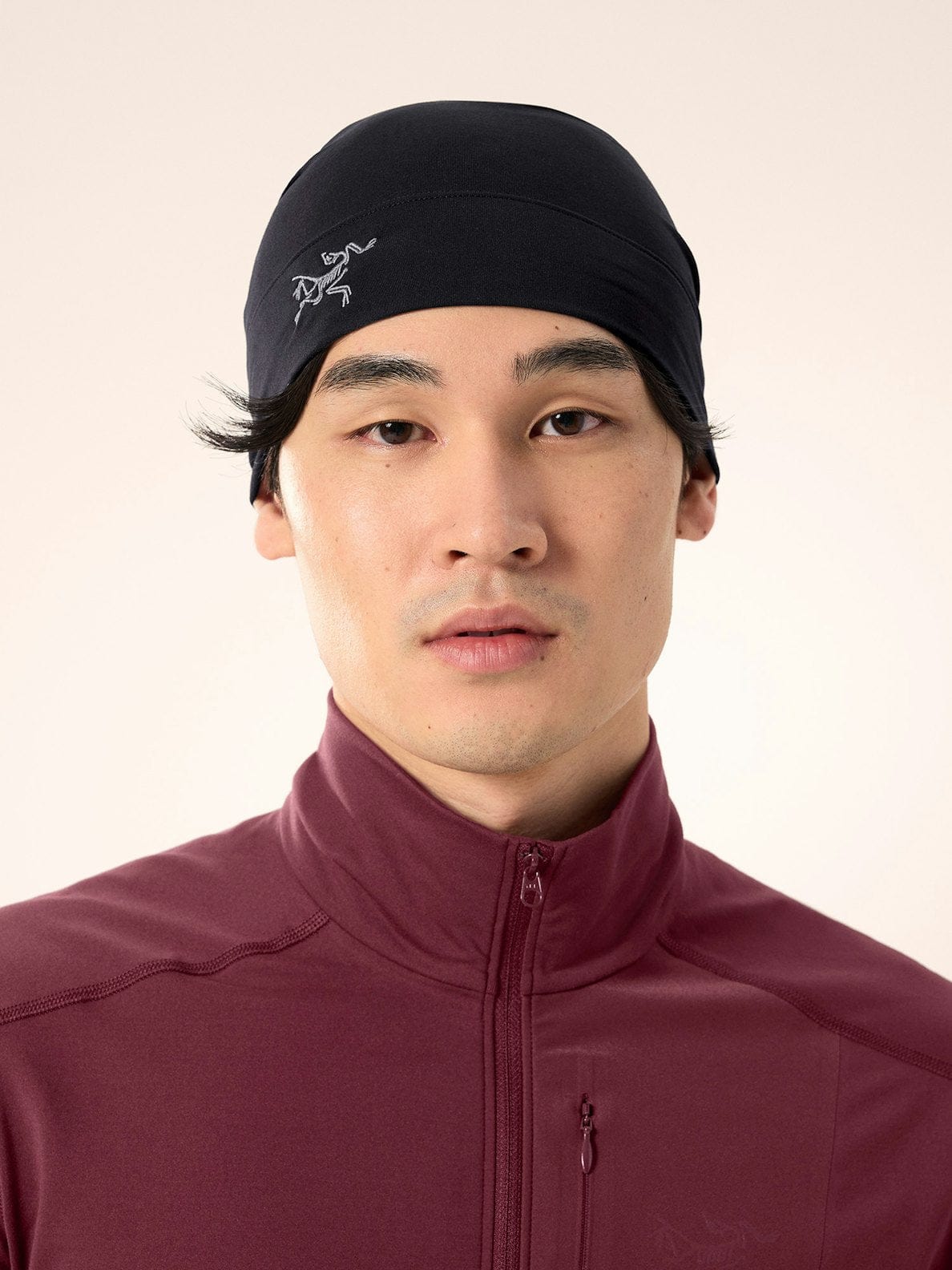 Rho Toque in Black