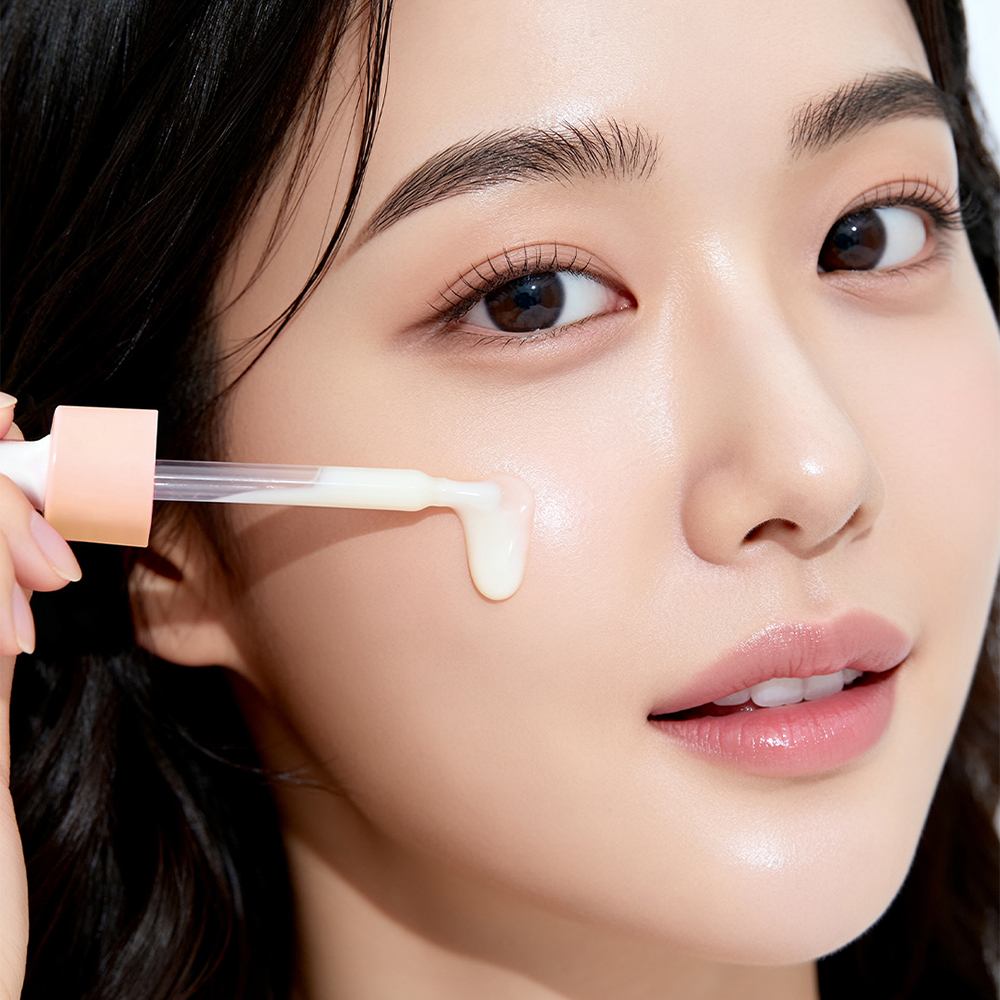 {"default":"How to apply 10% Niacinamide Spot-Lightening Cream for fading dark spots and evening skin tone - SKINEVER US"}
