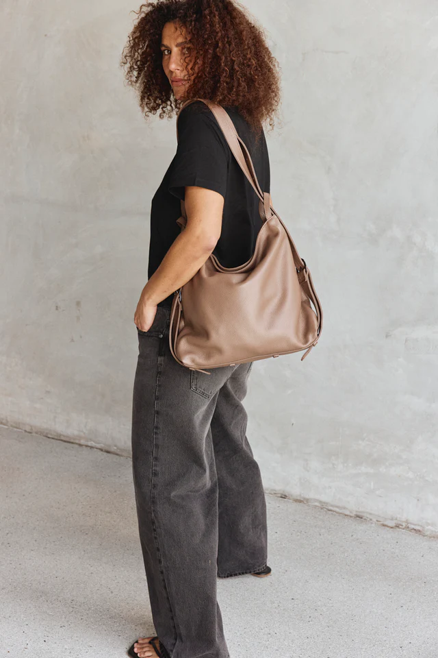 Konvertibilní taška Bella s mléčnou čokoládou 3 v 1