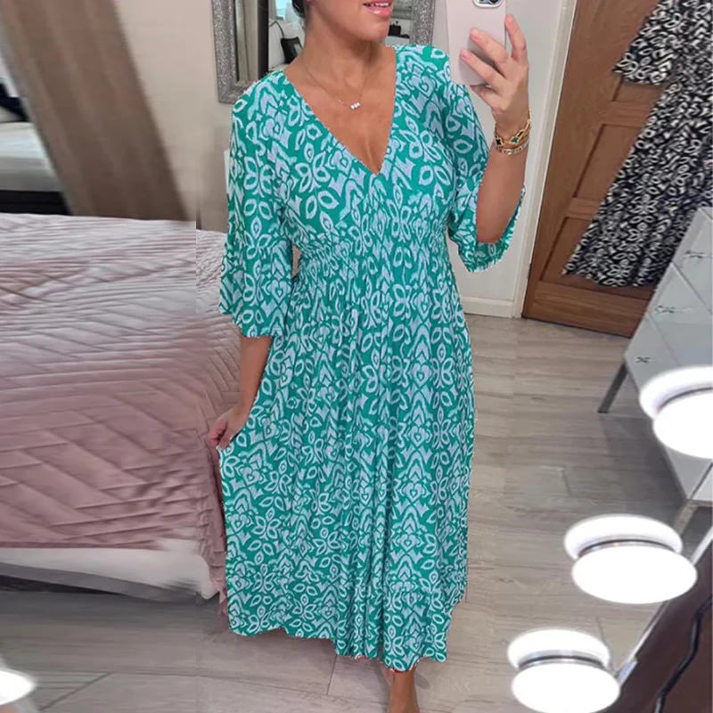 Printed dress with V-neck and wide sleeves👗🔥