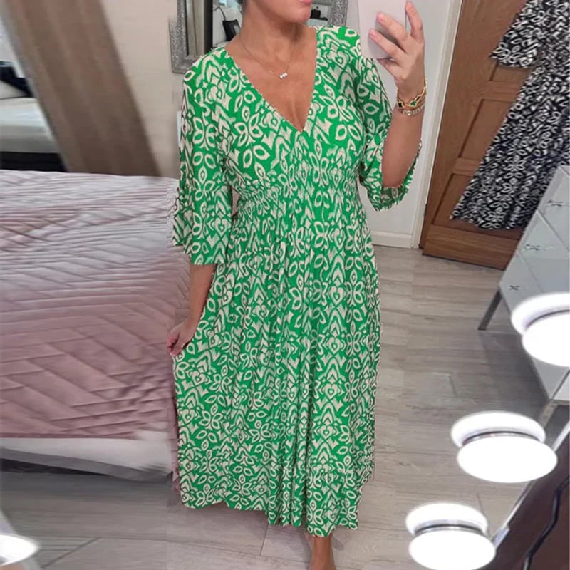 Printed dress with V-neck and wide sleeves👗🔥