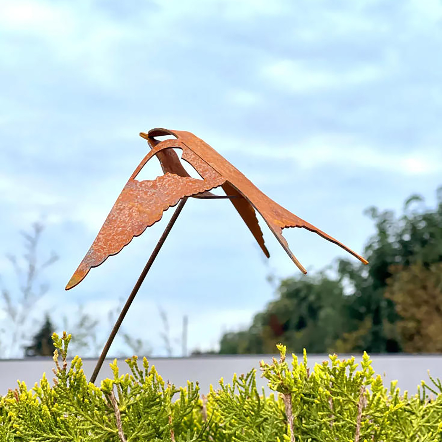 Rusty Metal Swallow Plant Stake: Rusted Garden Bird Sculpture