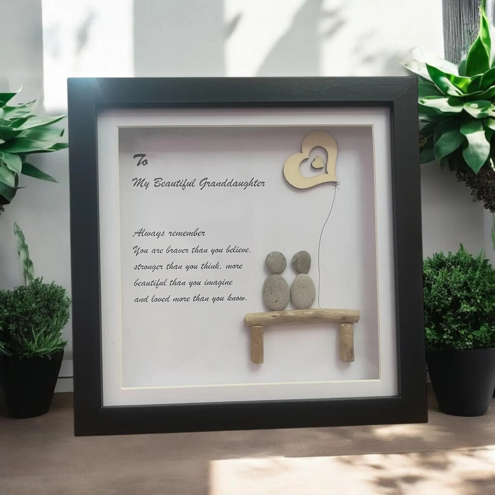 Grandaughter Pebble Frame, Granddaughter’s Day, birthday or any occasion.