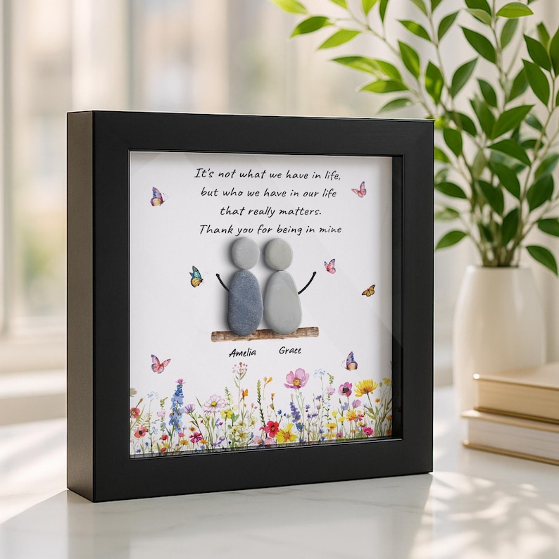 Pebble Friendship Frame ,Timeless Friendship gift, Keepsake,Christmas Tree Hanging Gift,Best Friend Pebble frame Decor, Gift for Friends