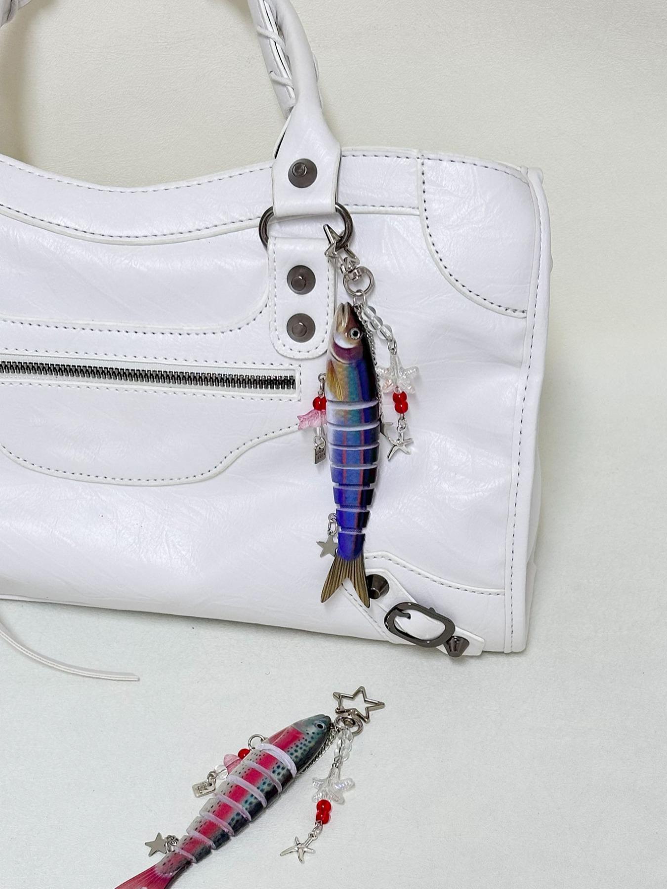 Novelty Star Fish Keychain,Fisherman Fishing Enthusiasts Creative Fish Bait Keychain,Jointed Design Fish Keychain with Beaded Charm,Fishing Lure Keychain Realistic Fish Keyring Bag Backapack Charm,Good Luck Aesthetic Fish Key Pendant Aesthetic Trinket