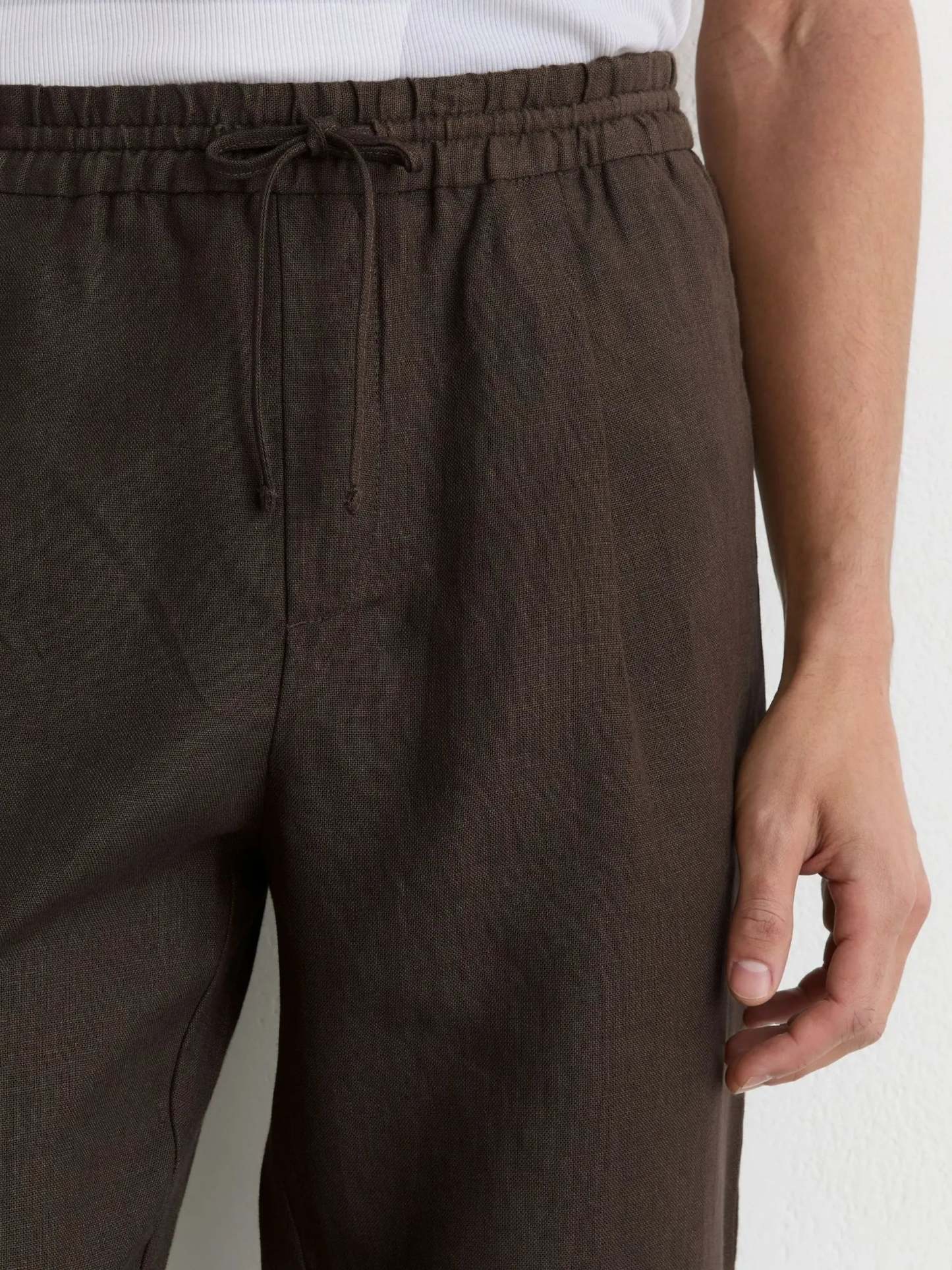 100% Linen Relaxed-Fit Drawstring Trousers